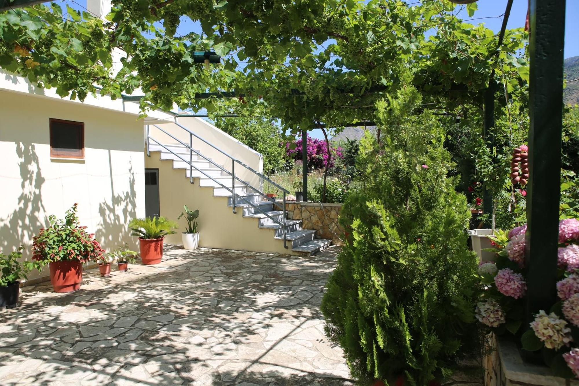 La Casa Di Nonna Apartment Qeparo Exterior photo